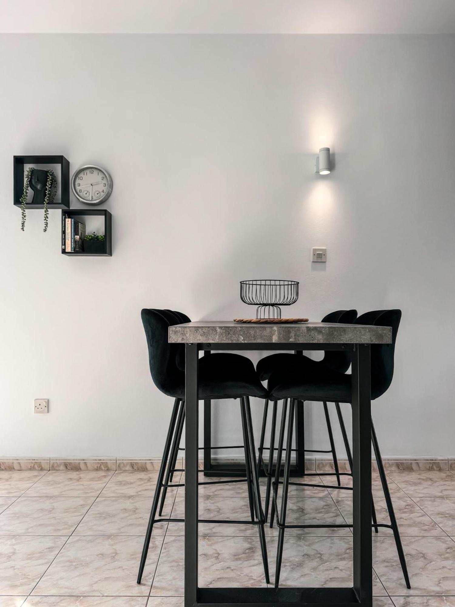 Appartement Lavi's Haven 2b, Paphos, Pool